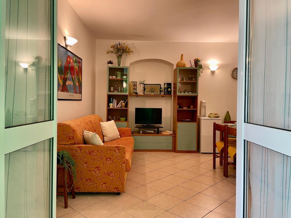 20 Metri Dal Mare Il Fascino Del Centro Storico. Apartment Loano Exterior photo